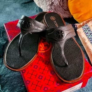 Tory Burch black leather Flip Flops